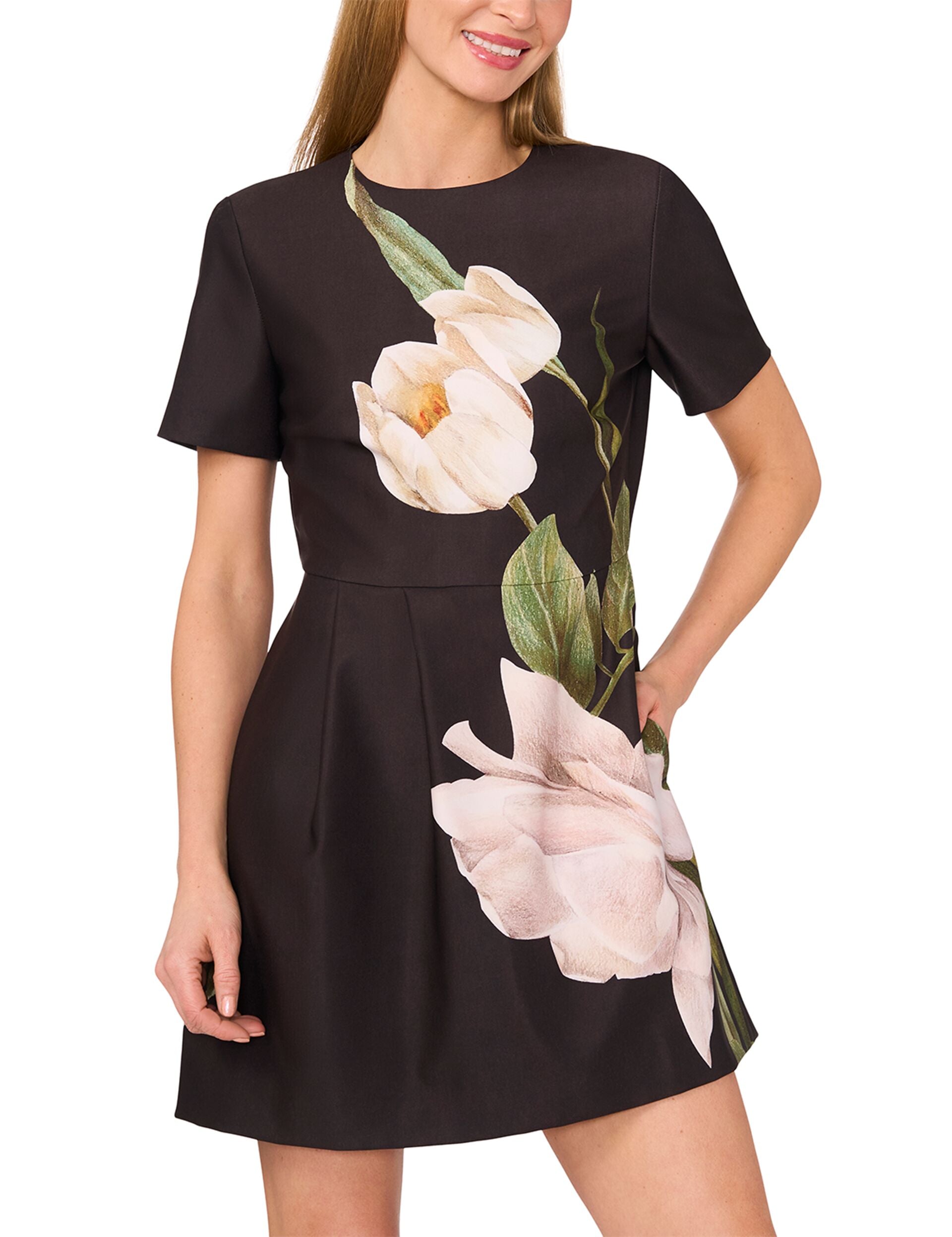 Black | Short Sleeve Floral Pleated Mini Dress