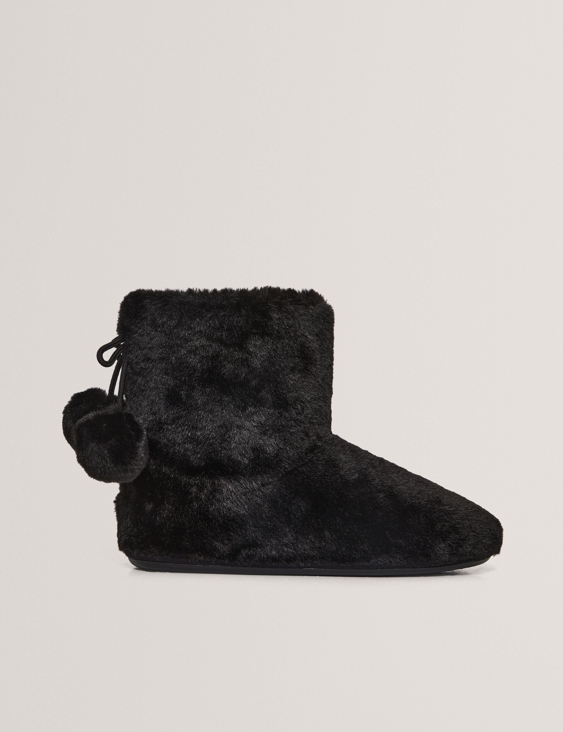 HAMONDA Faux Fur Pom-Pom Slipper Boots