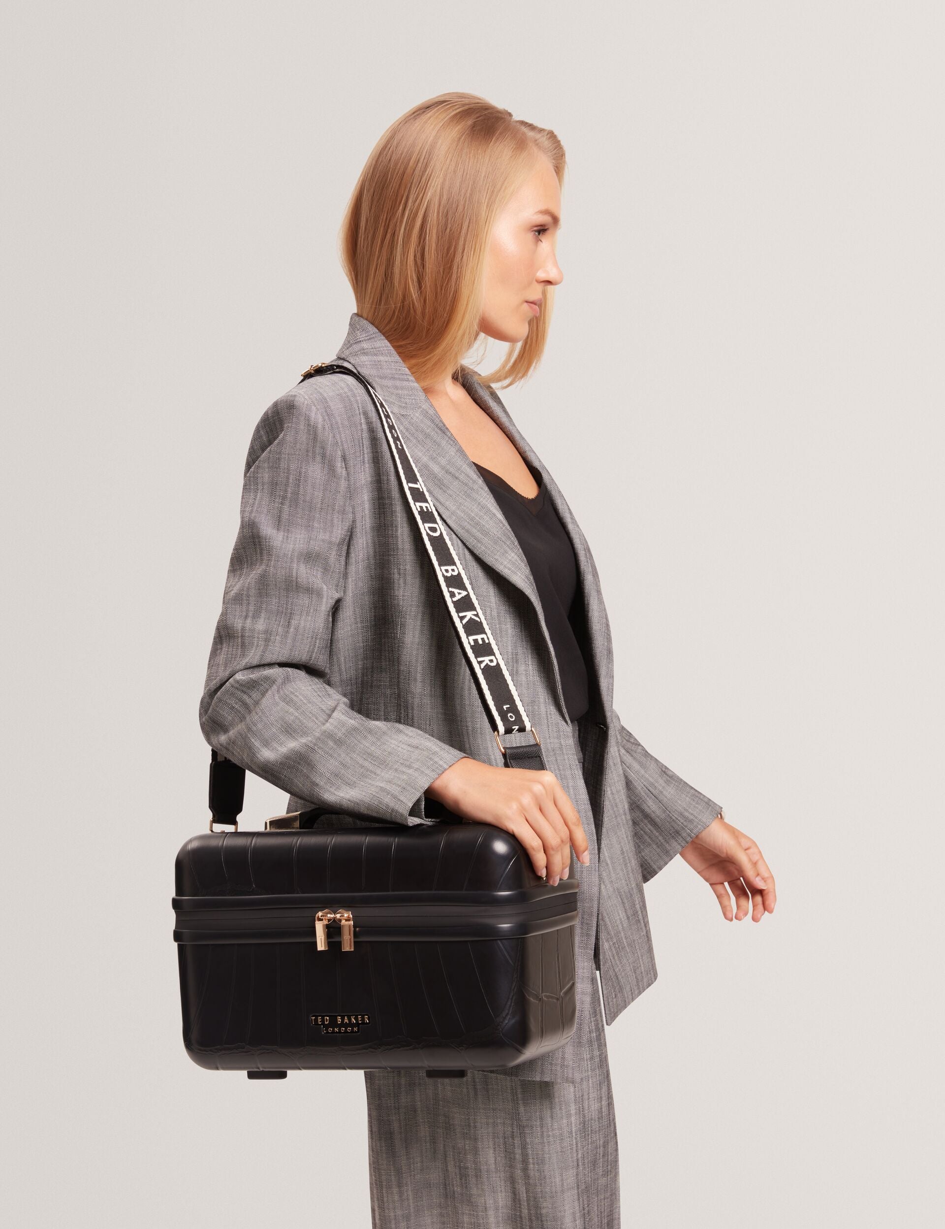 Croc Texture Icon Vanity Travel Case | Icon-blkv | Ted Baker IE