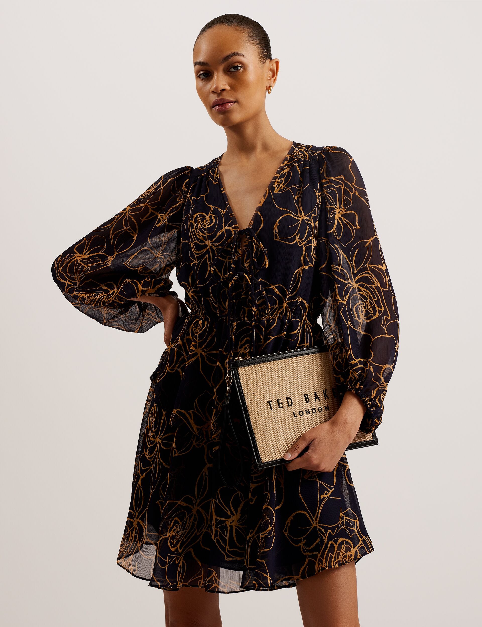 TED BAKER ひざ丈ワンピース　フラワープリント　ダークグレー　2　M Fine Line Floral Print Mini Dress | Kumiko | Ted Baker US