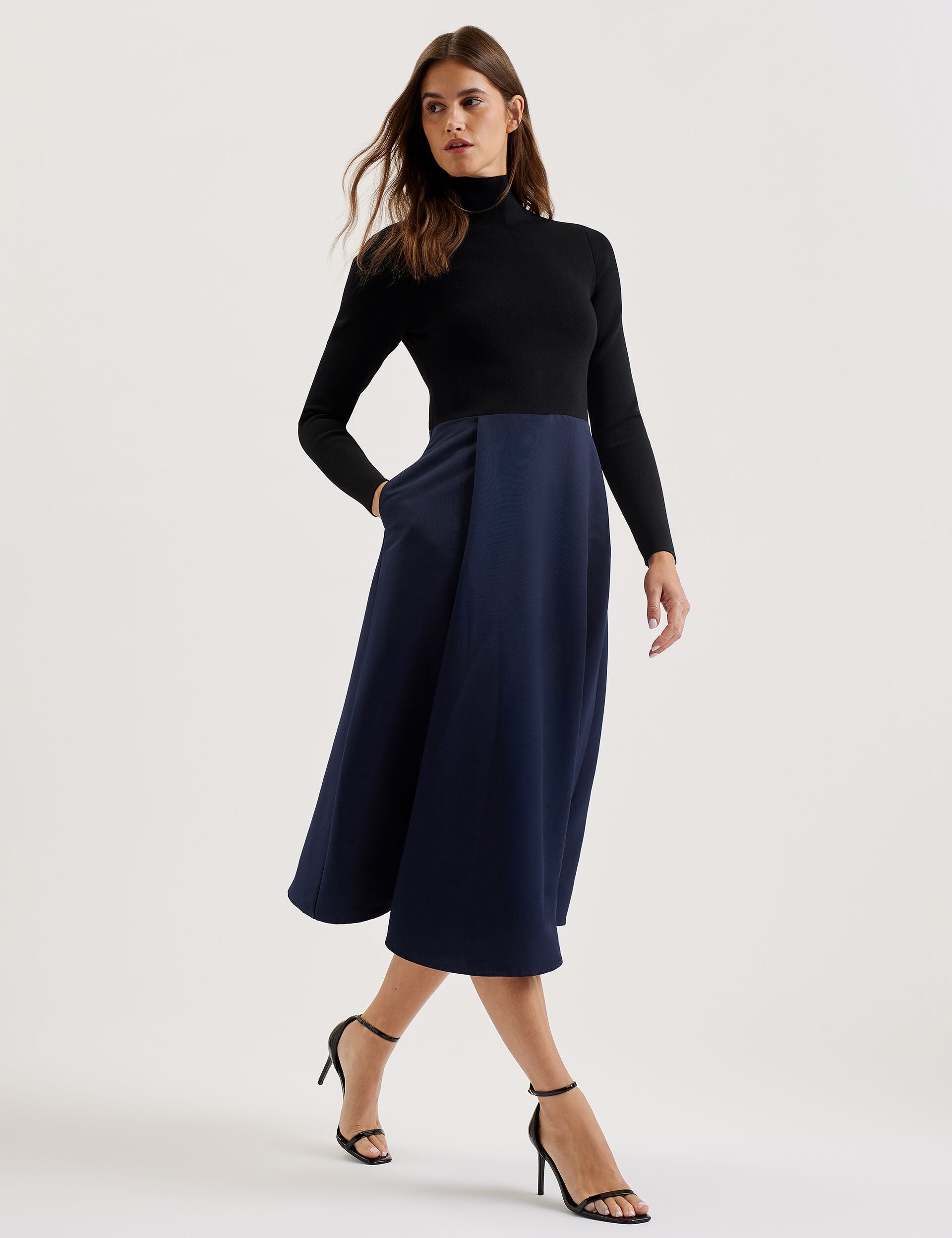 CHIRA | Black CHIRA | Black