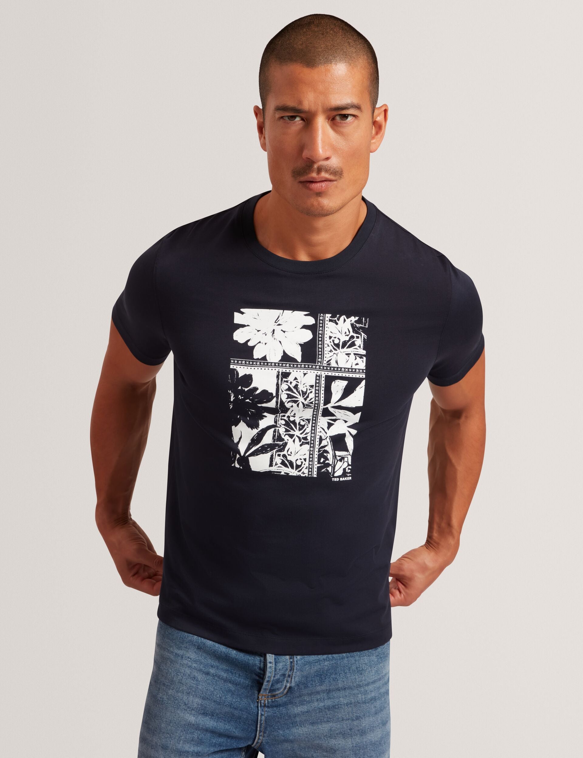 TED BAKER - テッドベイカー Tシャツ Botanical Graphic Crew Neck T-shirt | Koney | Ted Baker US
