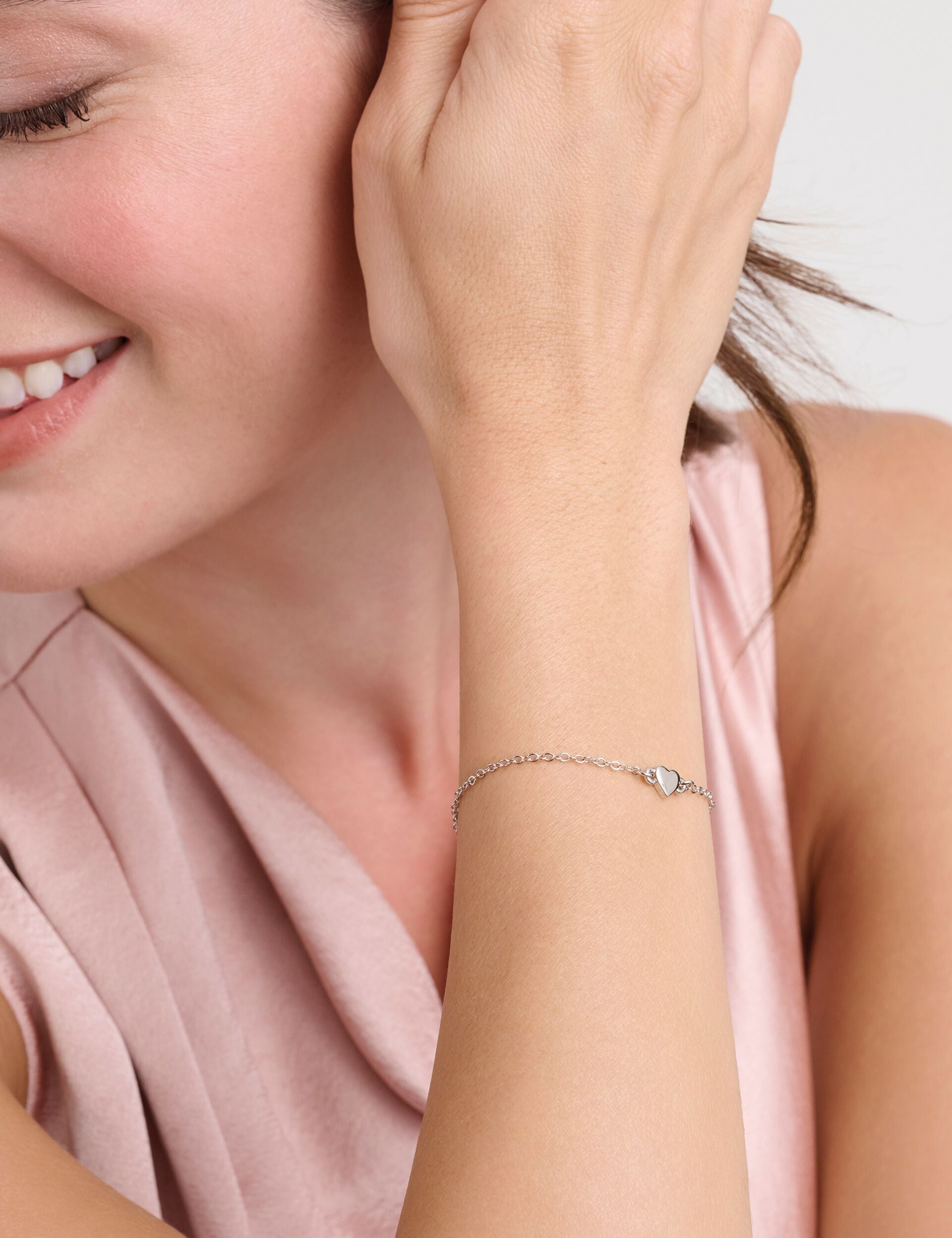 Solid Mini Heart Chain Bracelet | Harsaa | Ted Baker UK
