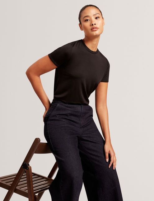 SOLID BLACK TSHIRT WITH SEAM DETAIL | RICH BLACK