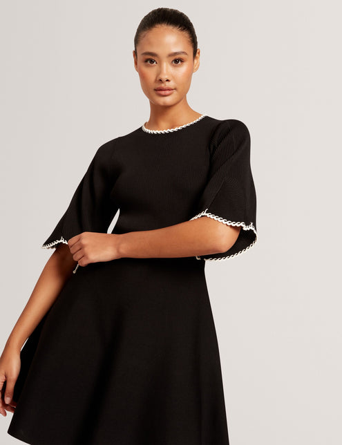 SHORT SLEEVE CREW NECK MINI DRESS | RICH BLACK