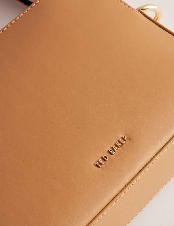 DARCELO | TAUPE