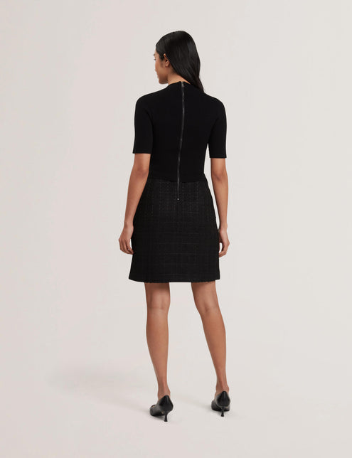 KOMAM | BLACK