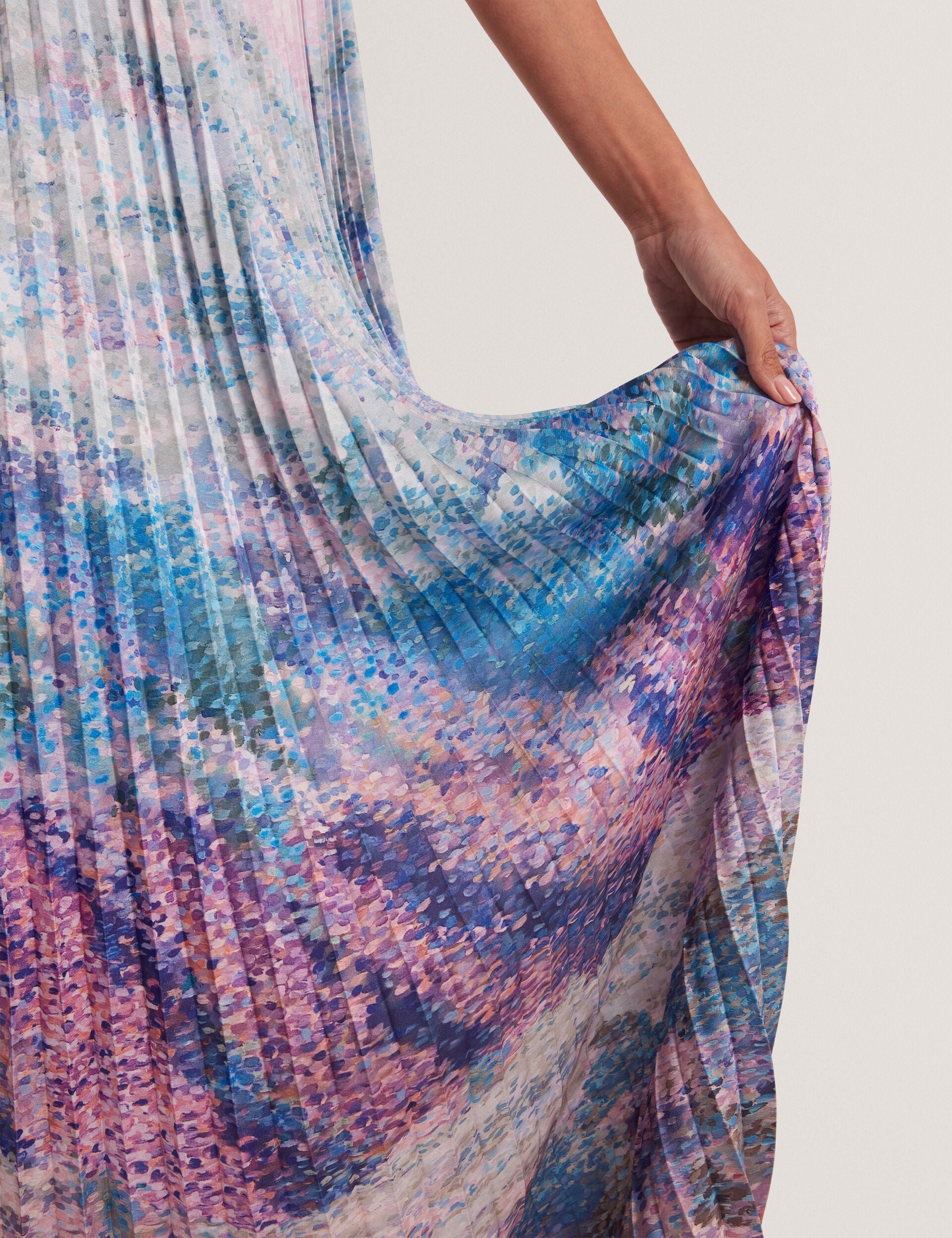 Pleated Short Sleeve Printed Maxi Dress | Deeliaa | Ted Baker US Pleated Short Sleeve Printed Maxi Dress | Deeliaa | Ted Baker US
