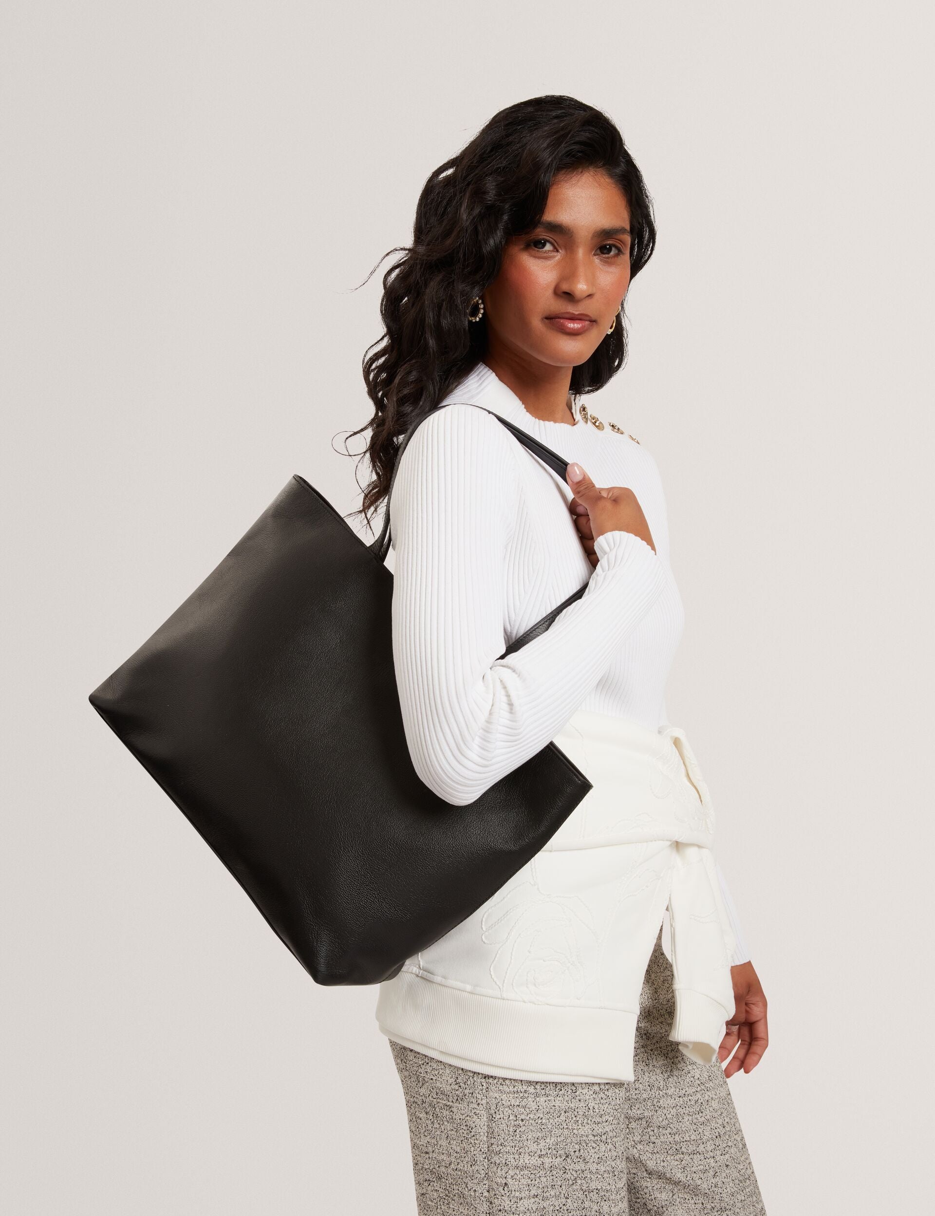 TED BAKER ビジネストートバッグ Buy Soocon Large Crosshatch Icon Bag for Women | Ted Baker KSA