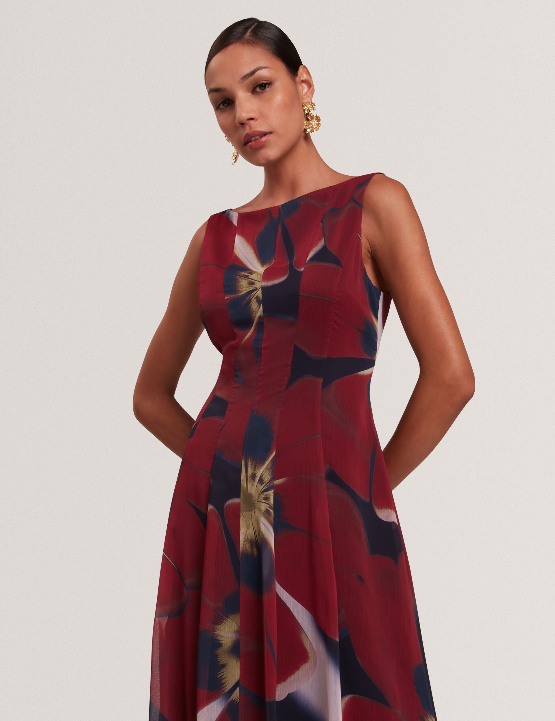 LAYNIA Red Blooms Bubble Hem Midaxi Dress
