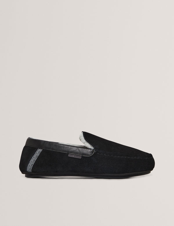 VALLANT | BLACK