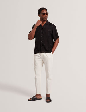 THOVAN | BLACK