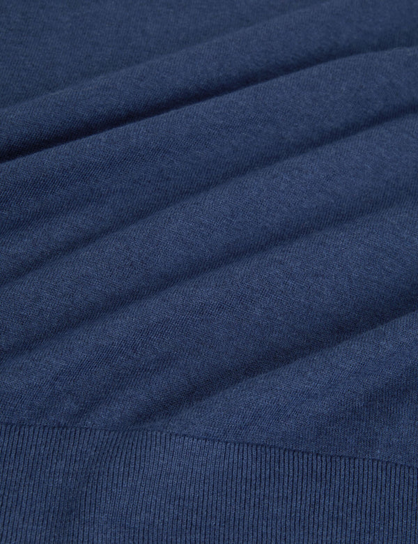 YAEN | MITTELBLAU