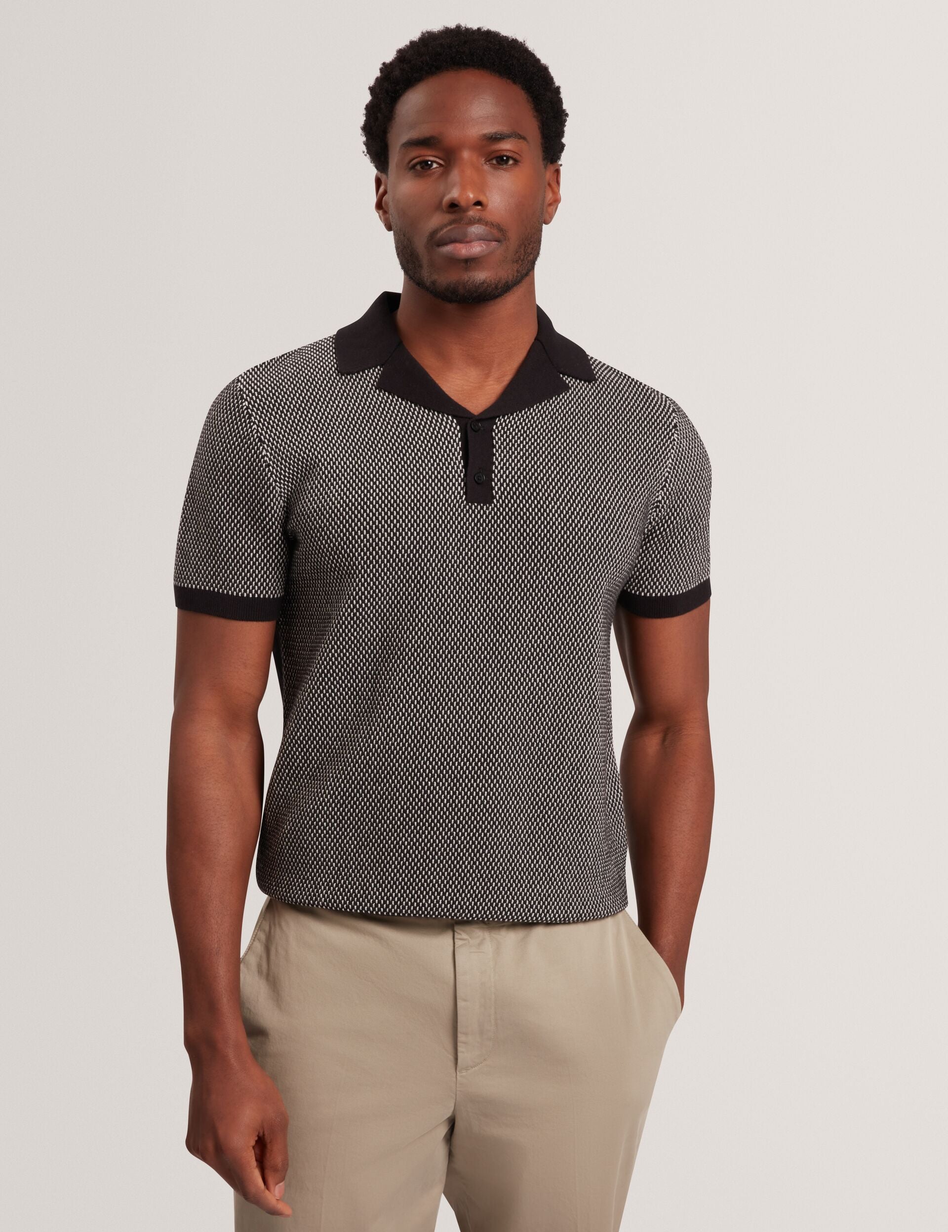 Sale Men's Tops - US
