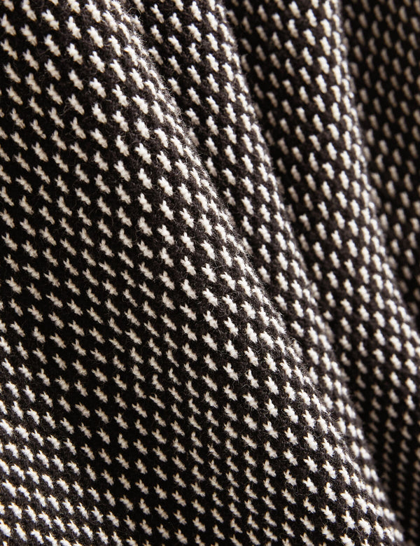 GREGRY | BLACK