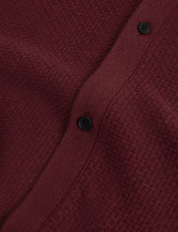 CONNYR | MAROON