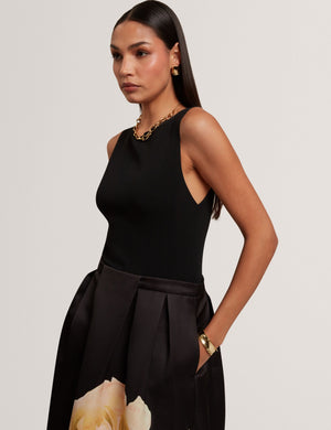 VERINIE | BLACK