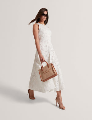 LEESAA | BLANC