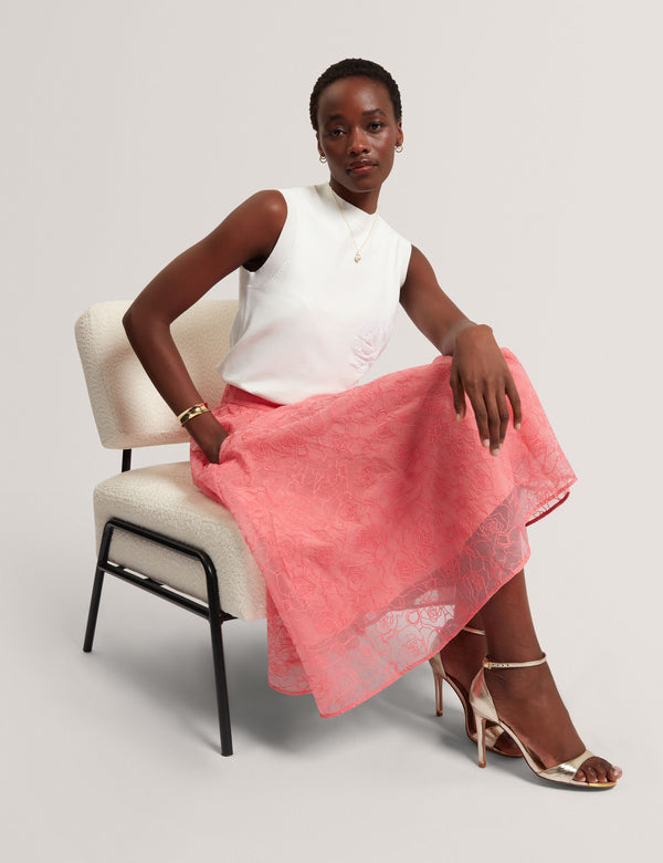 KRIZIE | CORAL