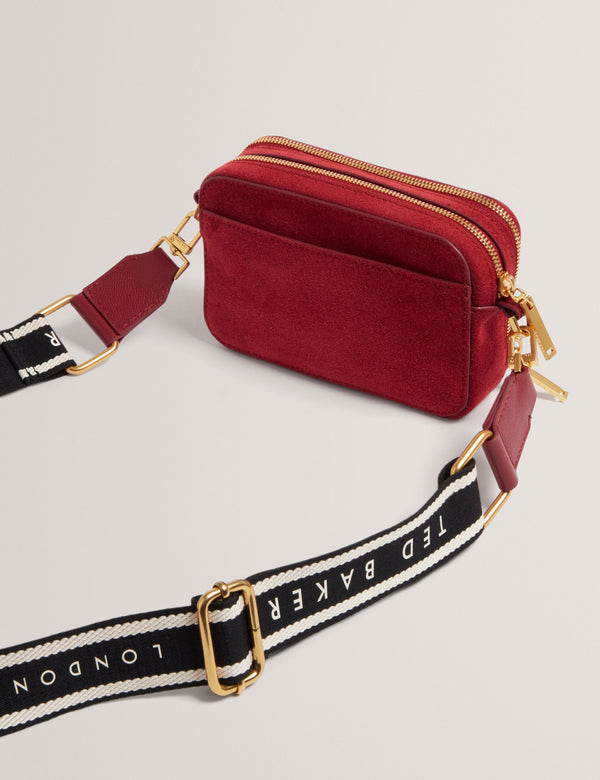SHAYANN | DUNKELROT