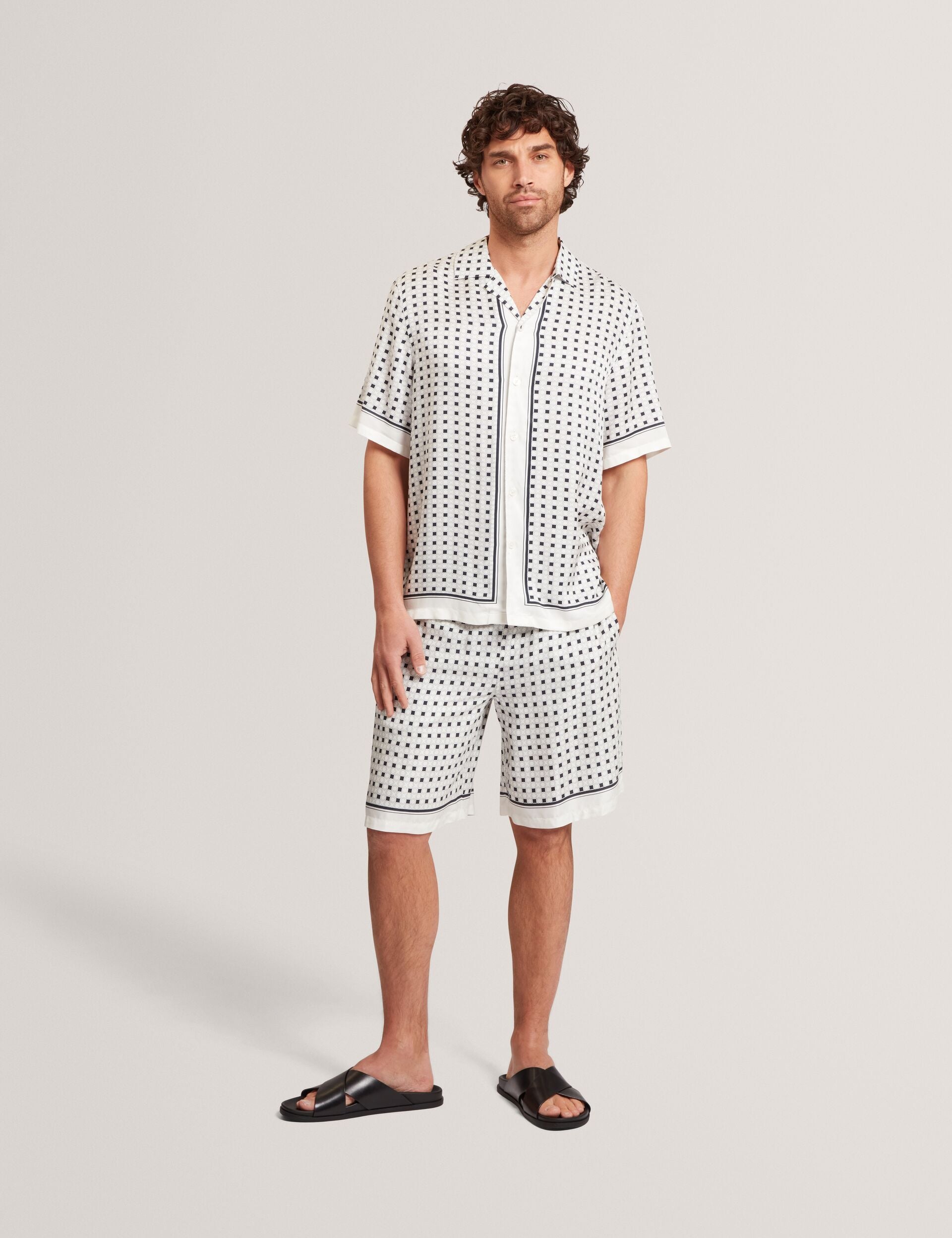 ATTLASS Geo Tile Print Relaxed Pull-On Shorts