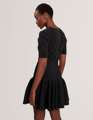 STELLEA | NOIR