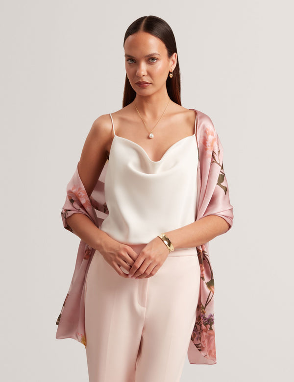 POLLIES | ROSE