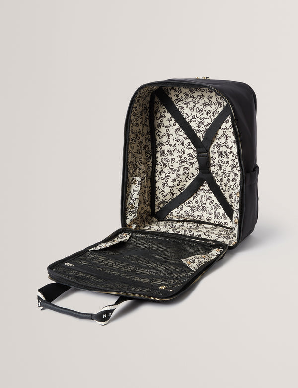 ICONTRAVELB | BLACK