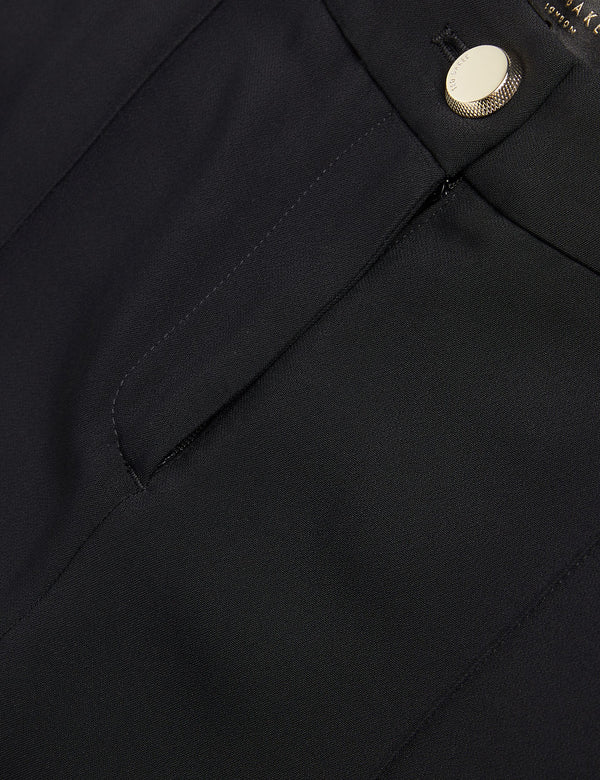 RAEET | BLACK