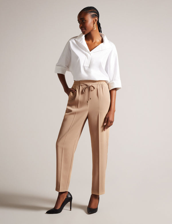 LAURAI | CAMEL