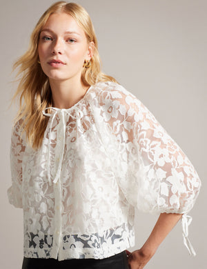 GILLOU | WHITE