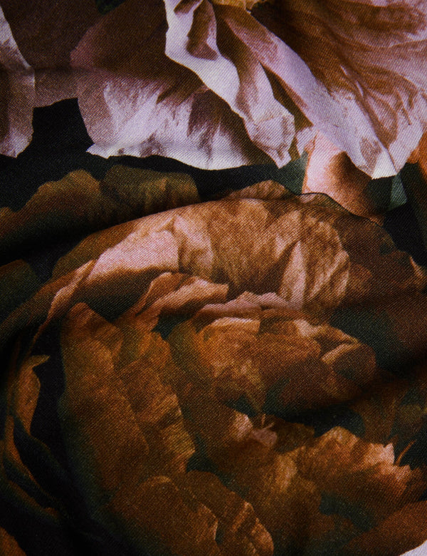 PRINTED FITTED TEE | BLACK