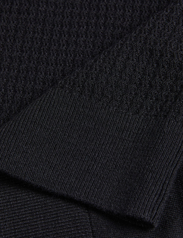 ADIO | BLACK