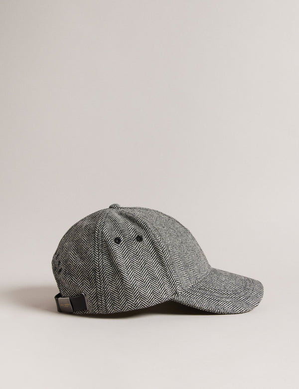 GREGGG | BLACK