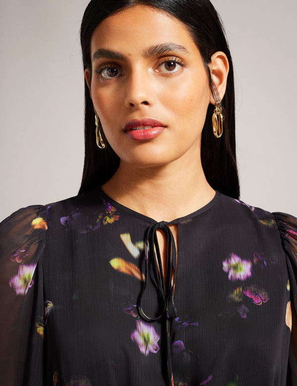 NIKAII | BLACK