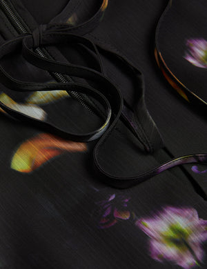 NIKAII | BLACK