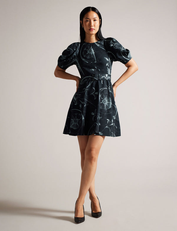SAARAIH | BLACK