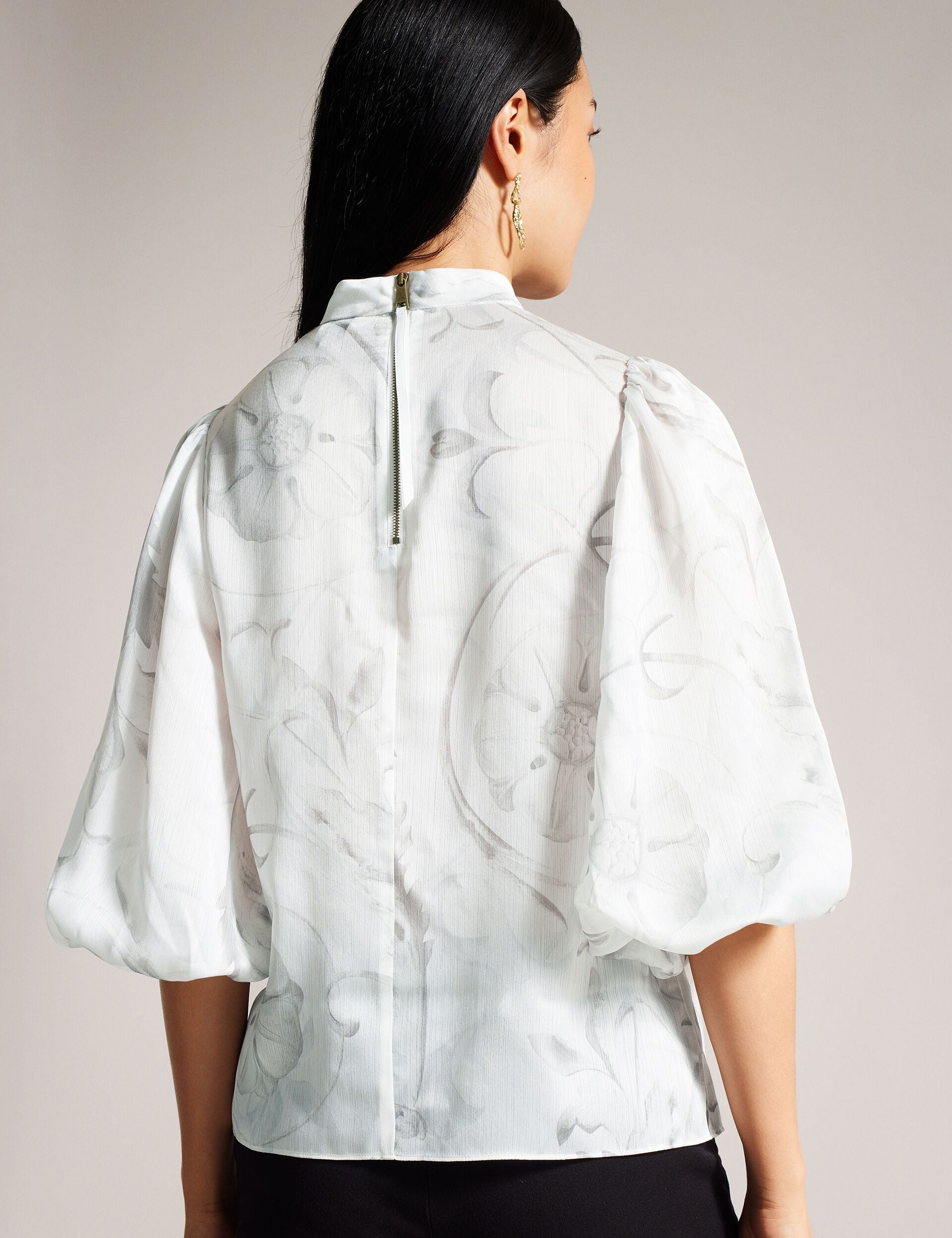 【ともとも】L'or Balloon sleeve Blouse Mint Viscose Georgette Balloon Sleeve Woven Blouse | Karen Millen USA