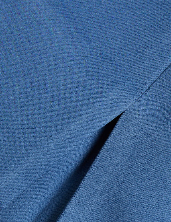 AKENIT | BLUE