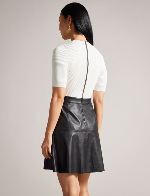 OLIYIA | BLACK