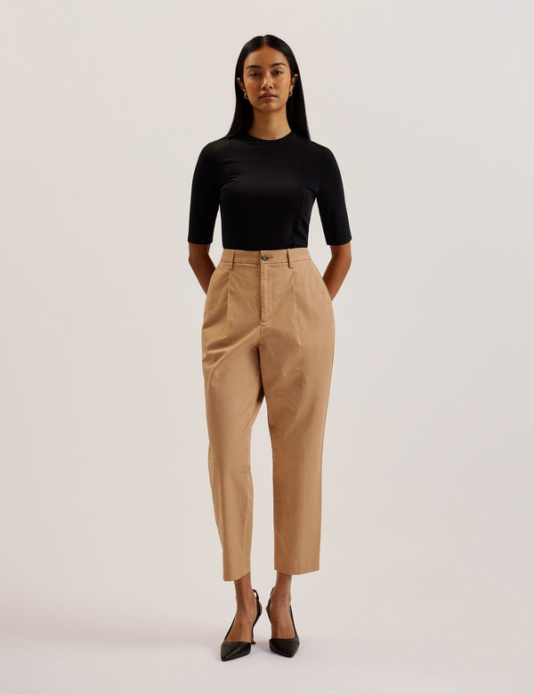 LAURRE | BLACK