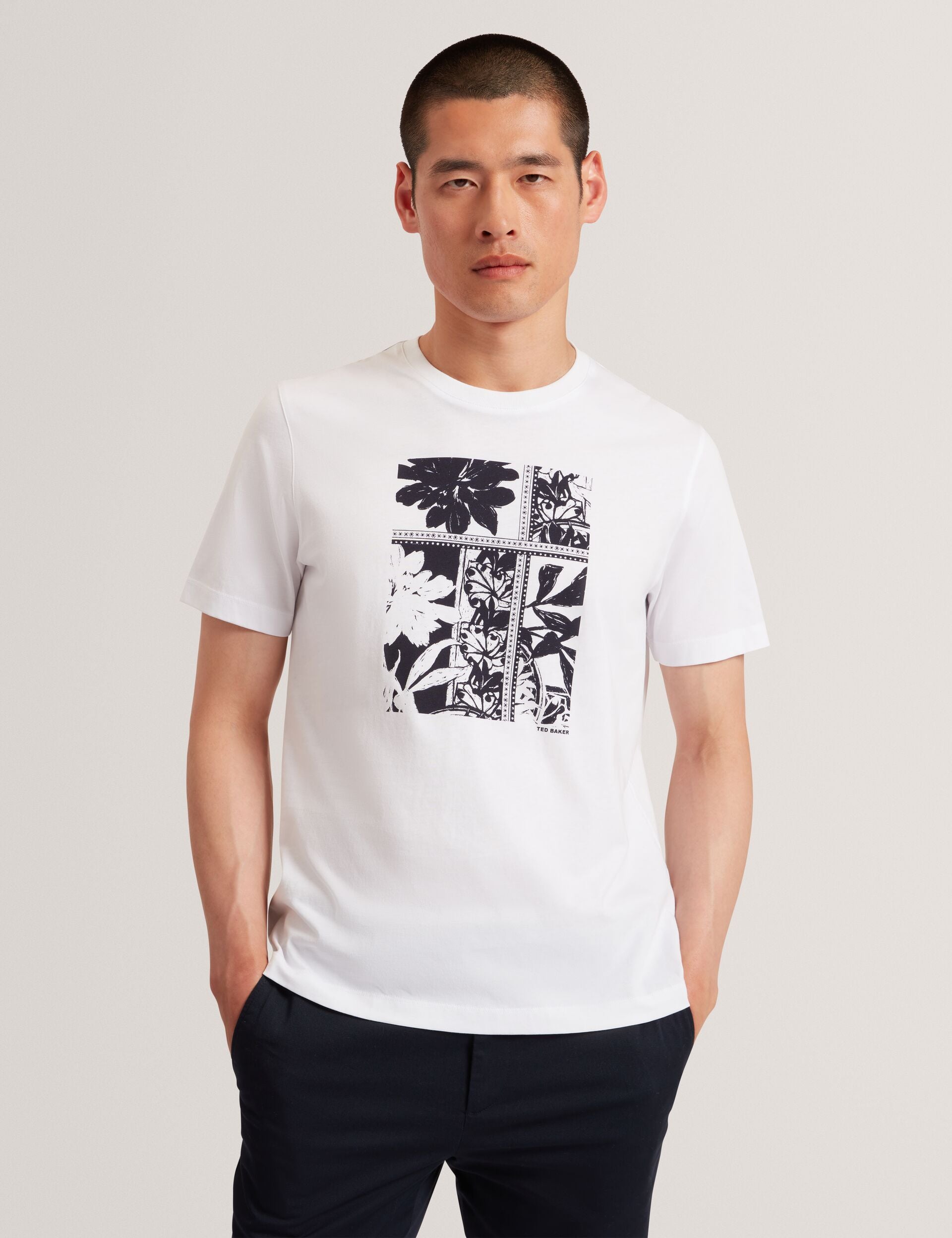 KONEY Botanical Graphic Crew Neck T-Shirt