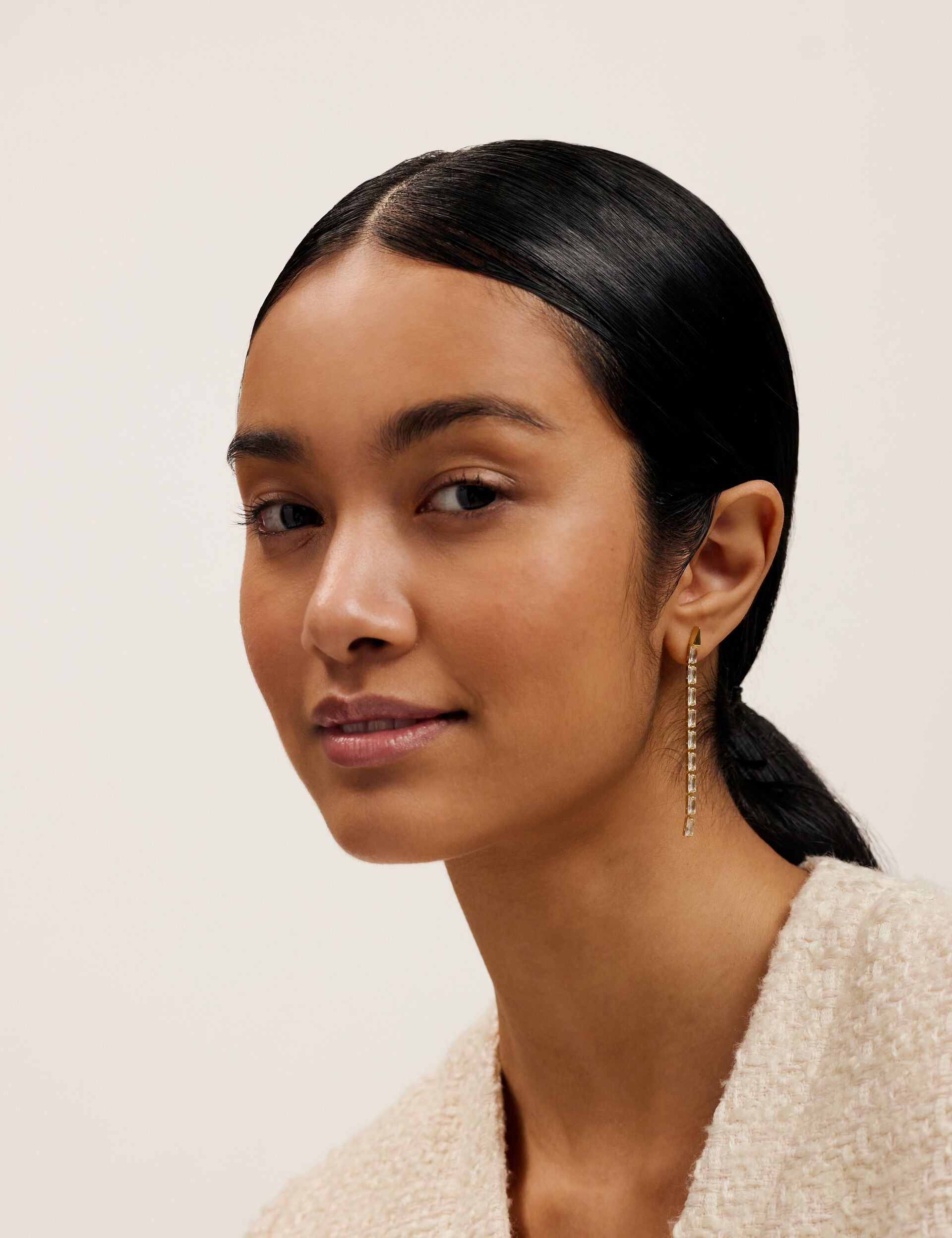 TED BAKER ISALIE Baguette Crystal Long Drop Earrings - TBJ3781-02-02 CASIO TED BAKER ISALIE Baguette Crystal Long Drop Earrings - TBJ3781-02-02 CASIO