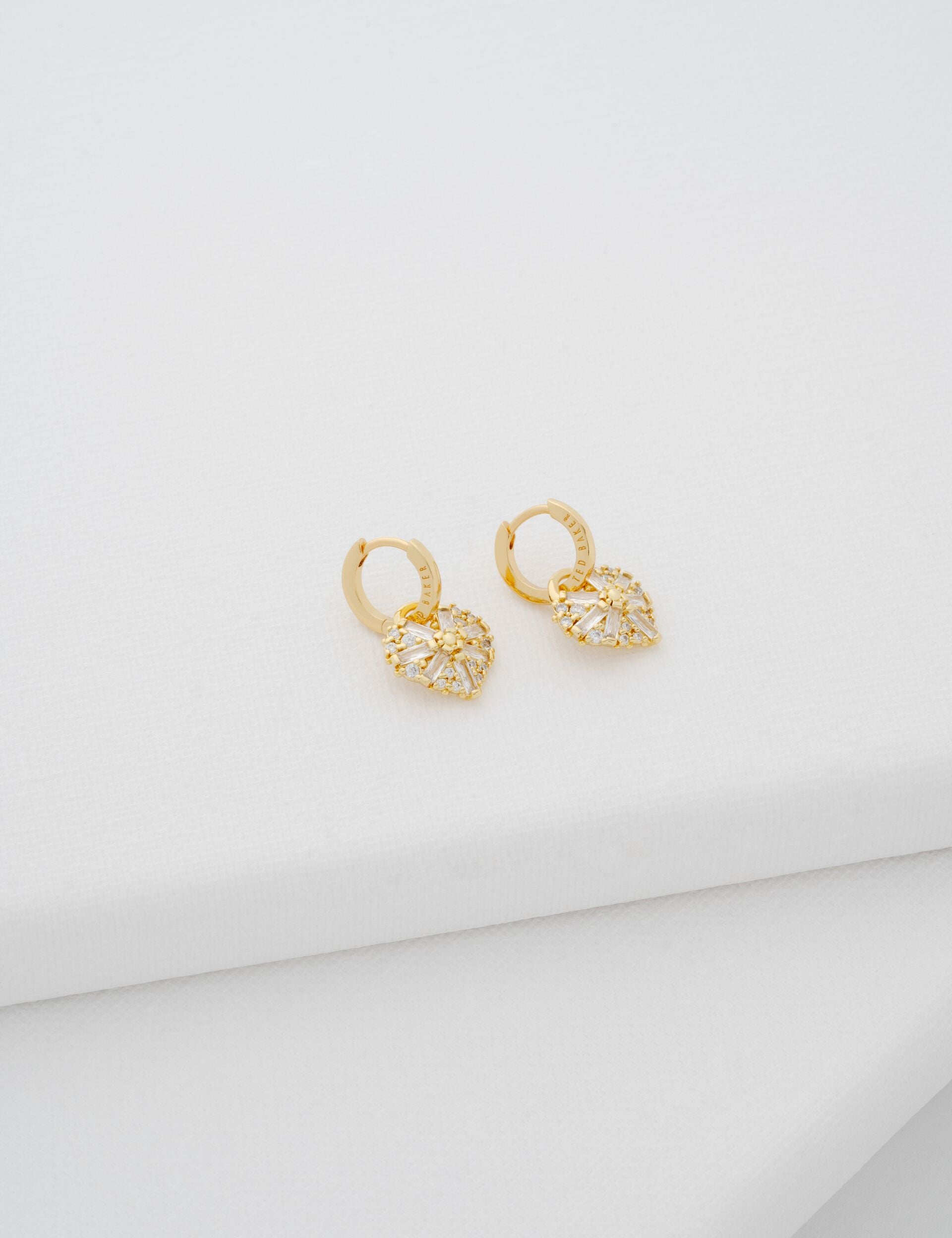 TED BAKER CHERISE Crystal Cluster Heart Pendant Hoop Earrings - TBJ3980-02-02 CASIO TED BAKER CHERISE Crystal Cluster Heart Pendant Hoop Earrings - TBJ3980-02-02 CASIO