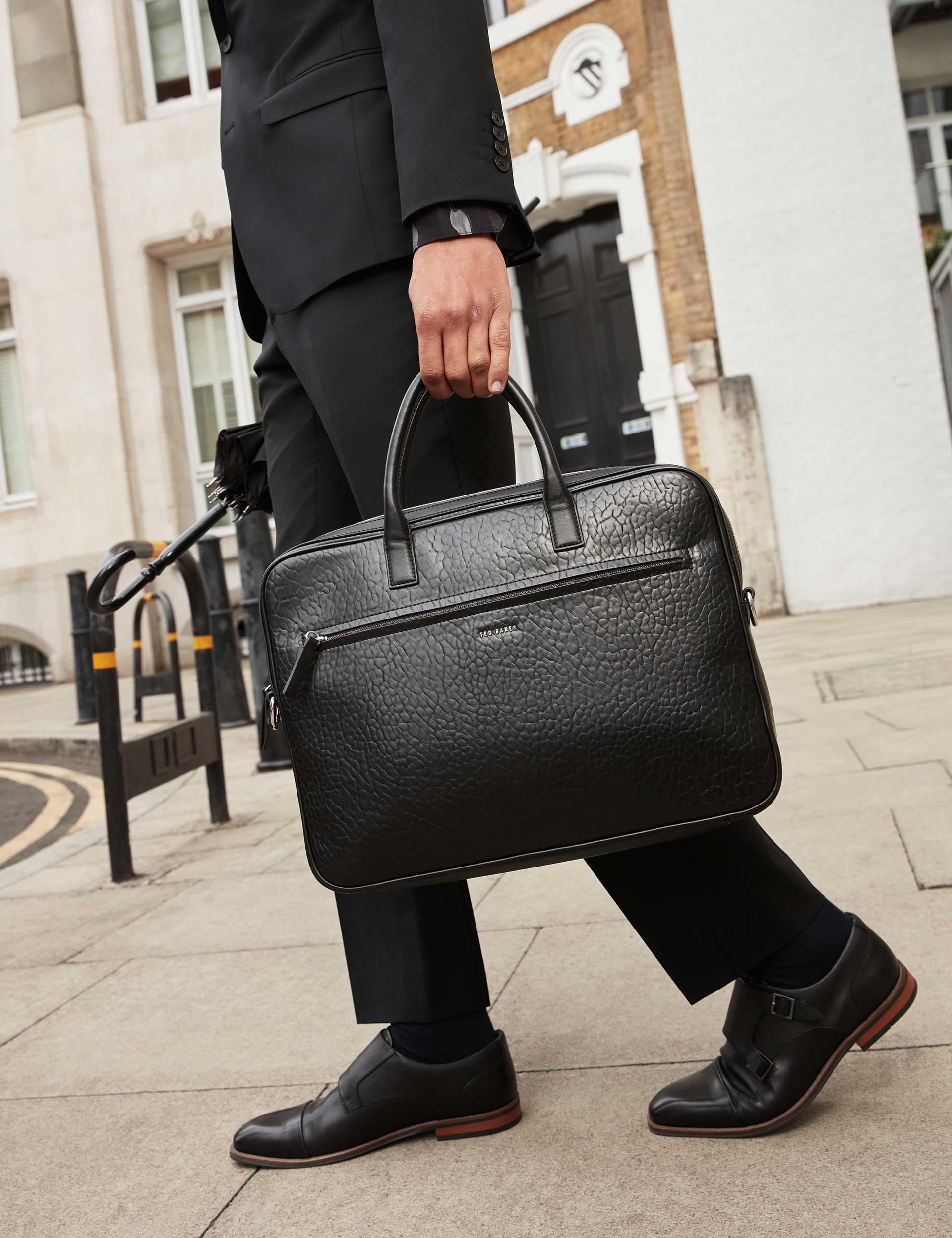 新品　TED BAKER ブラック ボストンバッグ　 本革 Black 15-inch Pebbled Faux Leather Laptop Bag | Pedrro | Ted Baker UK